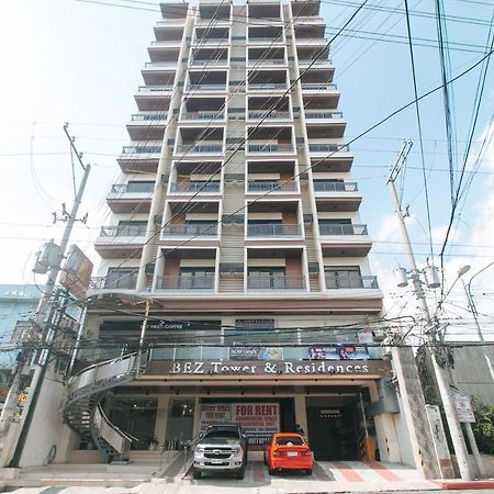 Reddoorz Plus @ Bez Tower And Residences San Juan San Juan  外观 照片