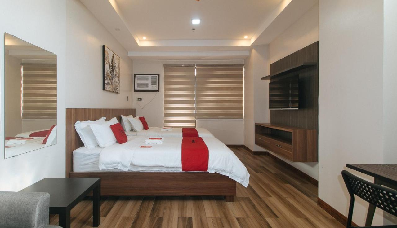 Reddoorz Plus @ Bez Tower And Residences San Juan San Juan  外观 照片