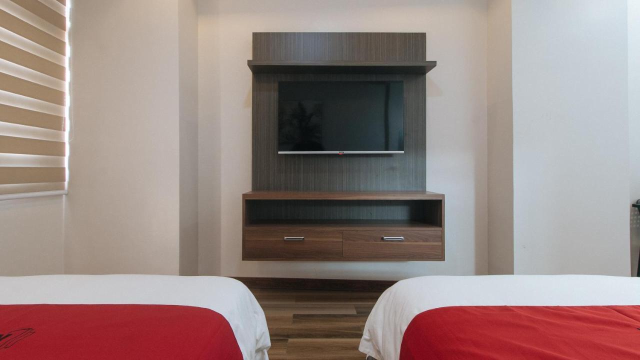 Reddoorz Plus @ Bez Tower And Residences San Juan San Juan  外观 照片